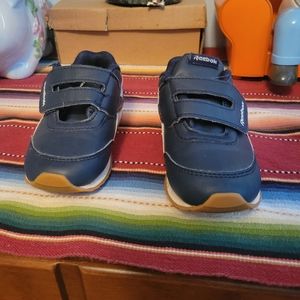Child reebok  shoes size 8